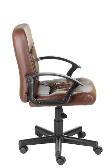 Кресло офисное Чат кожзам коричневый в Архангельске - изображение 1