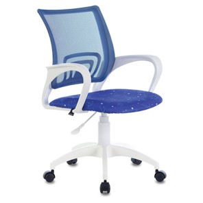 Кресло компьютерное Brabix Fly MG-396W (с подлокотниками, пластик белый, сетка, темно-синее с рисунком "Space") 532405 в Архангельске - предосмотр