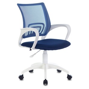 Кресло офисное Brabix Fly MG-396W (с подлокотниками, пластик белый, сетка, темно-синее) 532399 в Архангельске