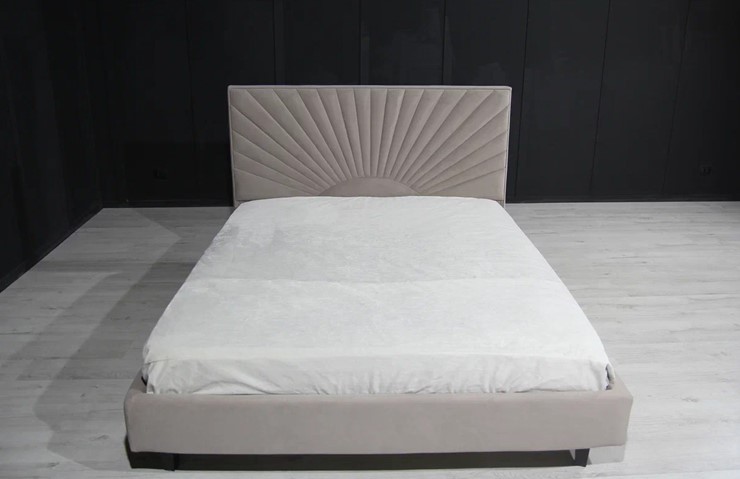 Кровать без механизма с мягким изголовьем с высокими ножками Майя 1500х2150 мм в Архангельске - изображение 1